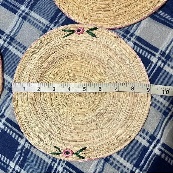 vintage woven straw coasters and placemats set - Picture 5 of 9